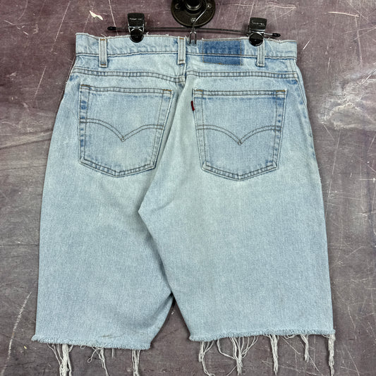 90s Light Wash Baggy Levi's Denim Shorts 32x9.5 2753