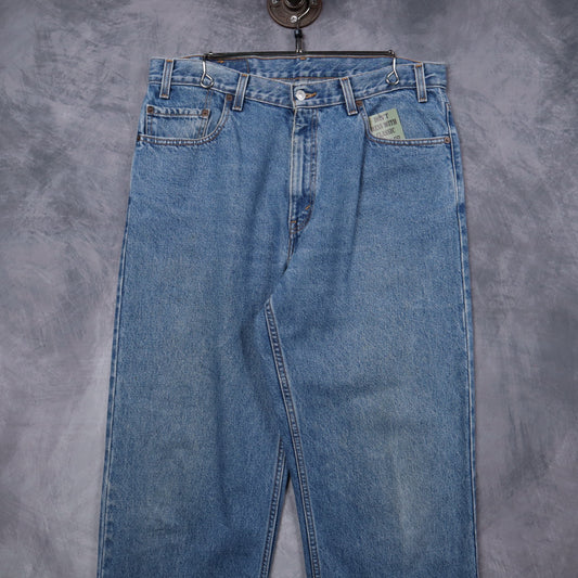 Early 2000s Medium Wash Levi's Relaxed Straight Leg Jeans 5267