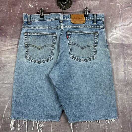90s Medium Wash Baggy Levi's 550 Denim Shorts 35x9 2764