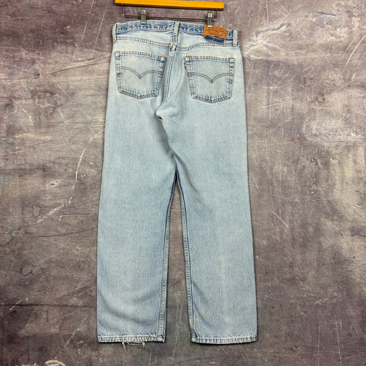 90s Light Wash Levi's 501 Denim Jeans 32x29 0662