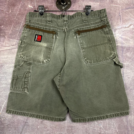 90s Olive Green Baggy Wrangler Riggs Carpenter Work Shorts 35x9.5 2759