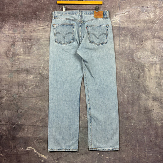 Early 00s Light Wash Levi's 501 Denim Jeans 34x31.5 0655