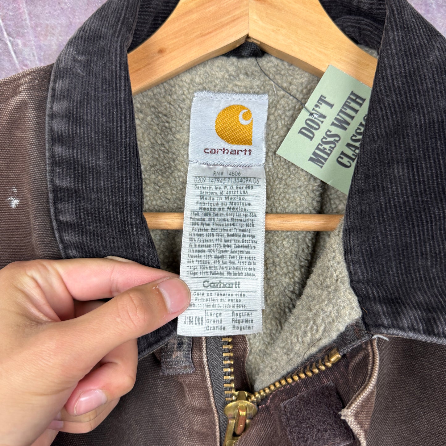 Early 00s Mocha Brown Thrashed Carhartt Arctic Work Jacket L 2374