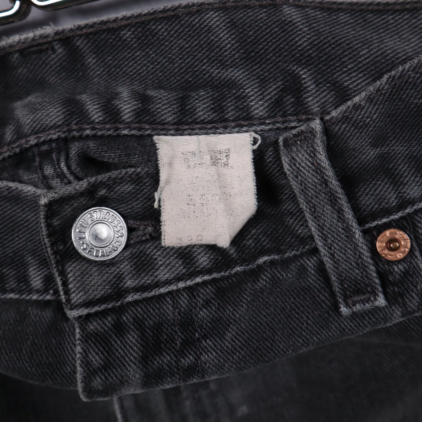 90s Faded Black Levi's 550 Cutoff Denim Shorts 5210