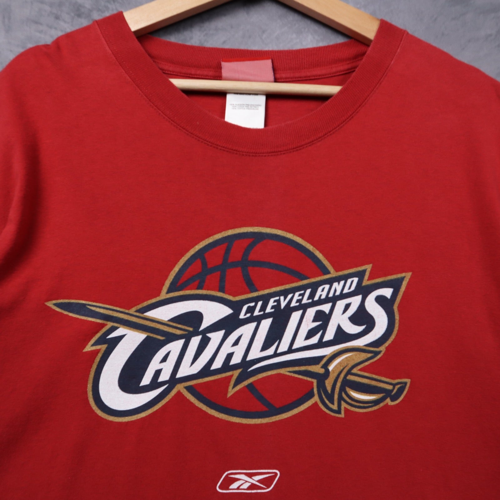 Early 2000s Red Cleveland Cavaliers Reebok Shirt 5456