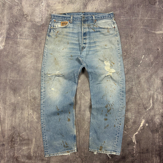 Early 00s Light Wash Distressed Levi's 501 Jeans 36x29 AG54