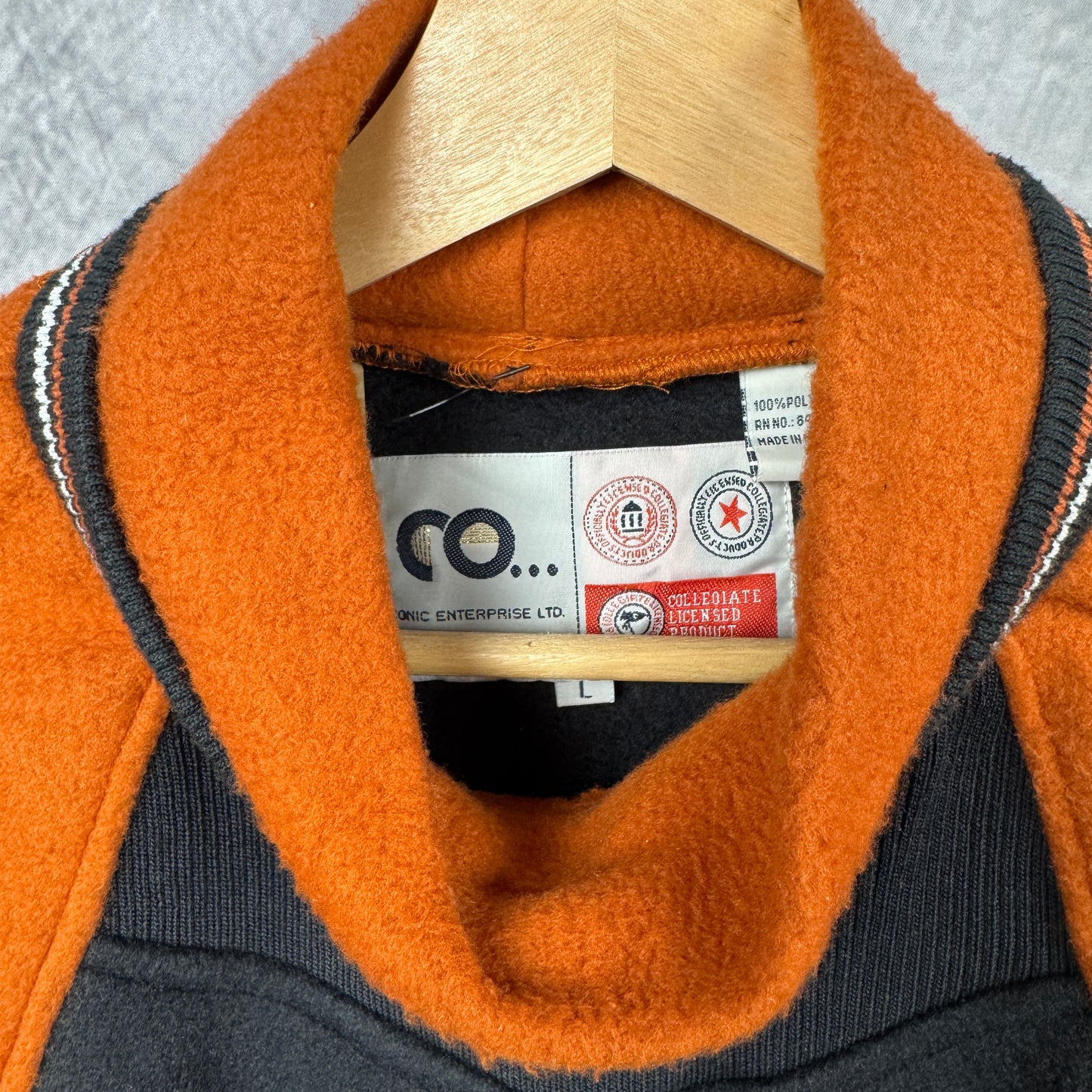 90s Black Orange Texas Longhorns Basketball Mockneck Sweatshirt 4368