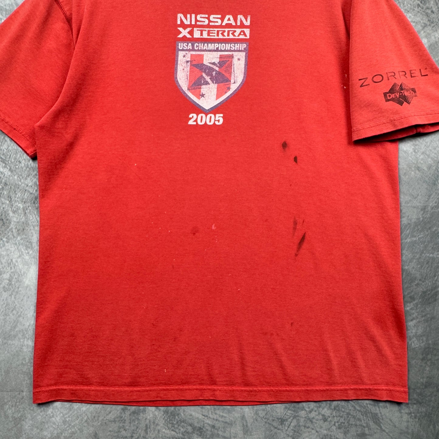 2005 Red Nissan Xterra Tee 4038