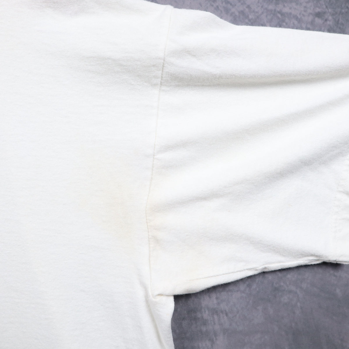00s White VW Beetle Bumble Bug Shirt 7284