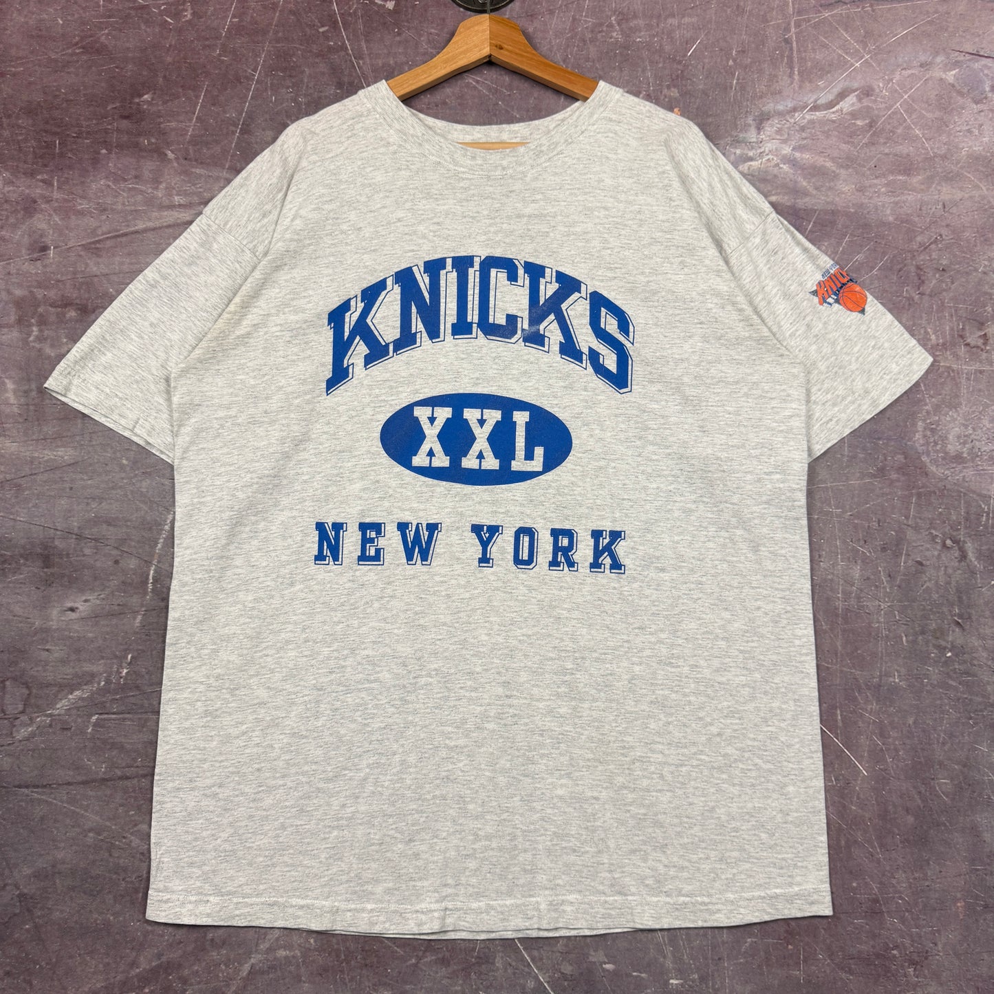 90s Light Grey New York Knicks XXL Graphic Shirt XL 2977
