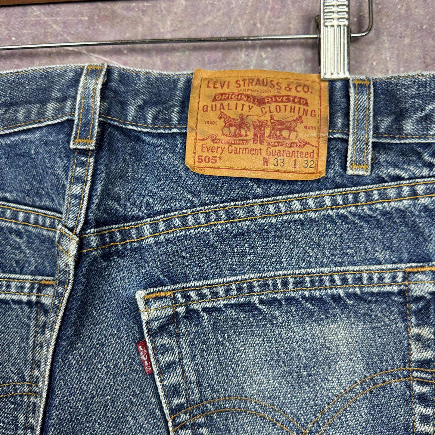 90s Medium Wash Faded Levi's 505 Denim Jeans 33x32 2065
