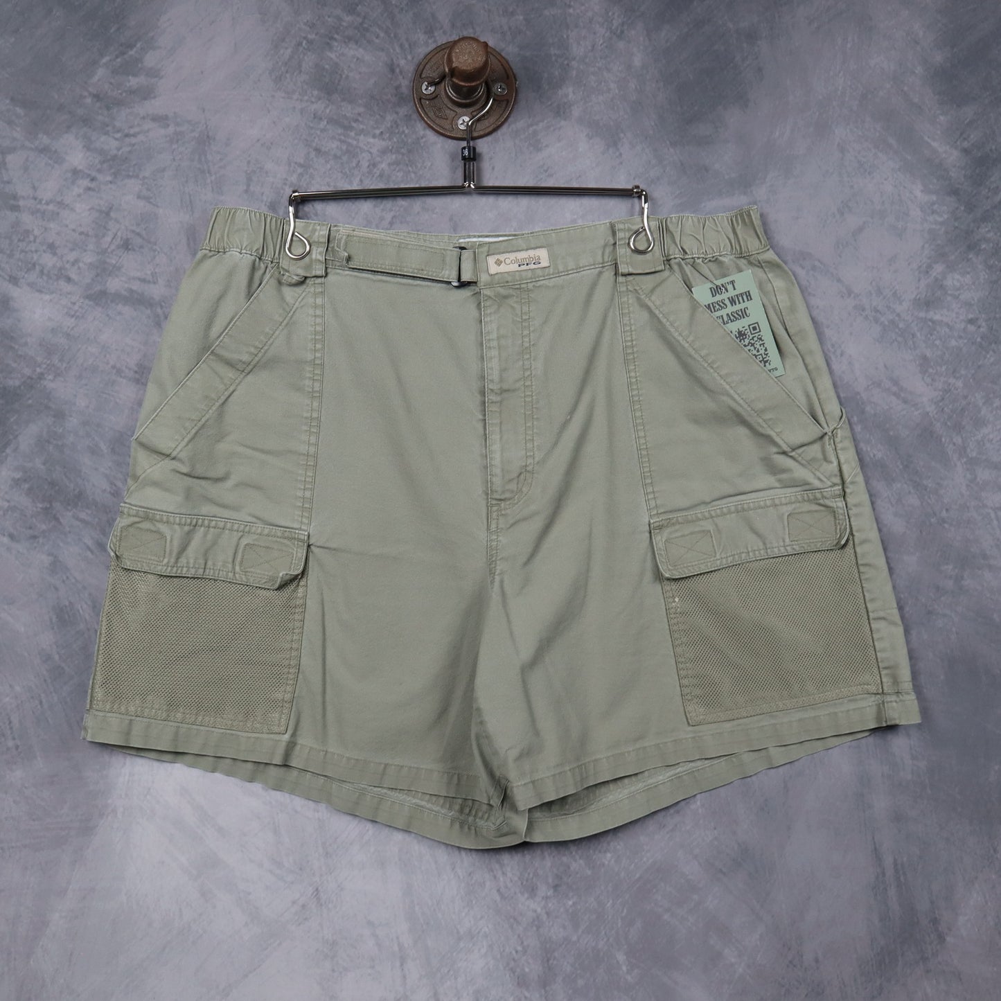00s Sage Green Columbia PFG Cargo Shorts 5199