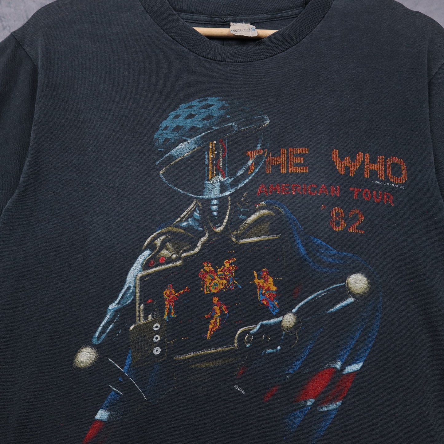1982 Faded Black The Who American Tour Shirt 4945