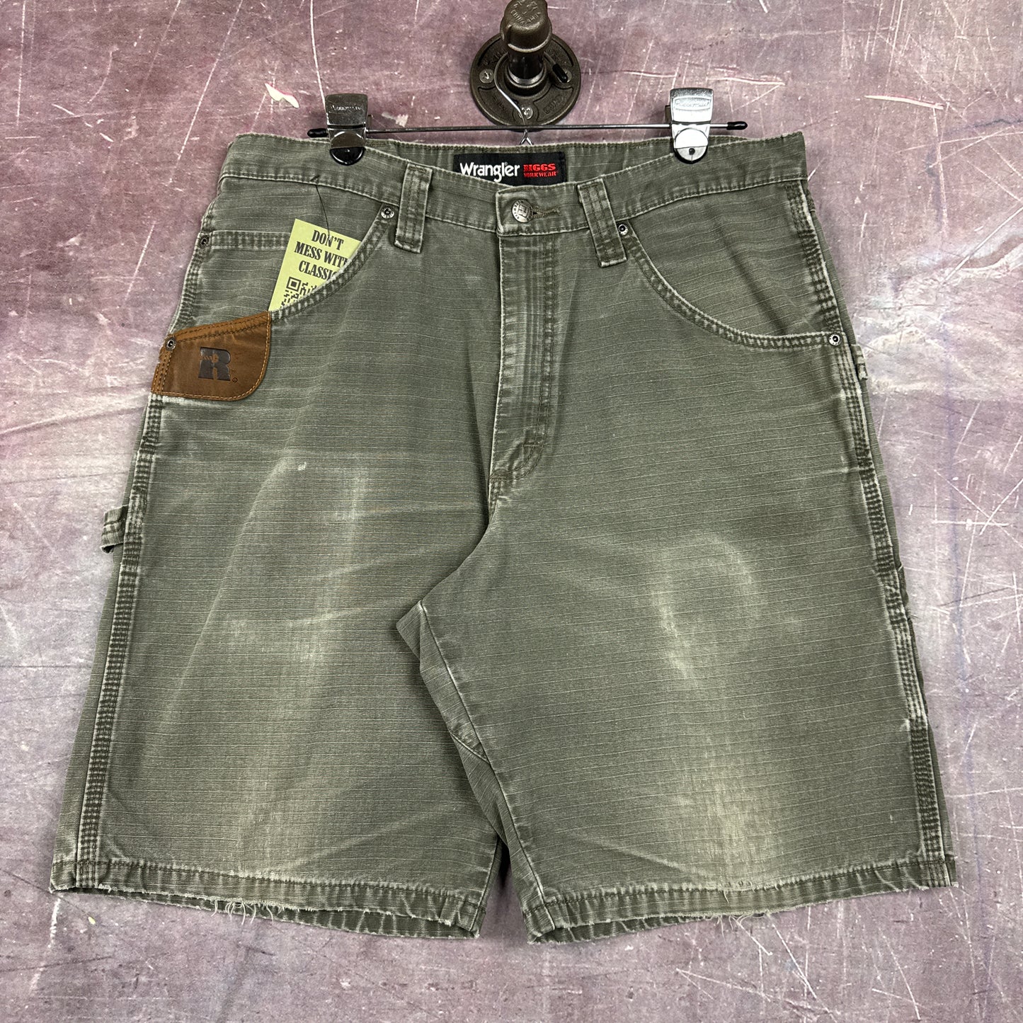 90s Olive Green Baggy Wrangler Riggs Carpenter Work Shorts 35x9.5 2759