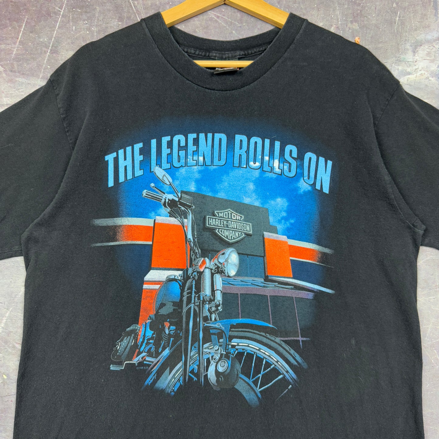 1996 Black The Legend Rolls On Milwaukee Wisconsin Harley Davidson Motorcycle Graphic Shirt L 0927