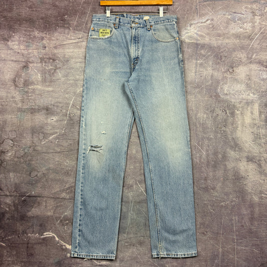 90s Light Wash Levi's 505 Denim Jeans 33x34 0644