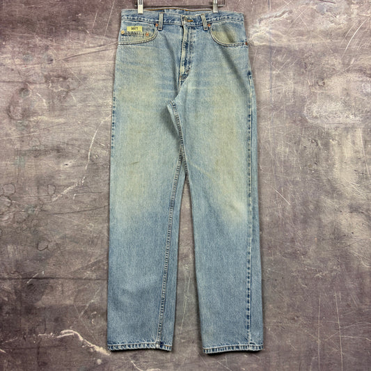 90s Light Wash Levi's 505 Denim Jeans 32x33 0718