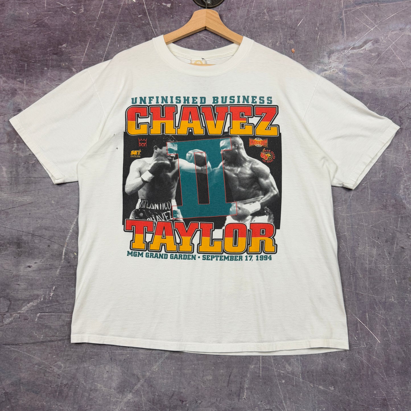 1994 White Chavez Taylor MGM Grand Garden Boxing Graphic Shirt Boxy XL 1029