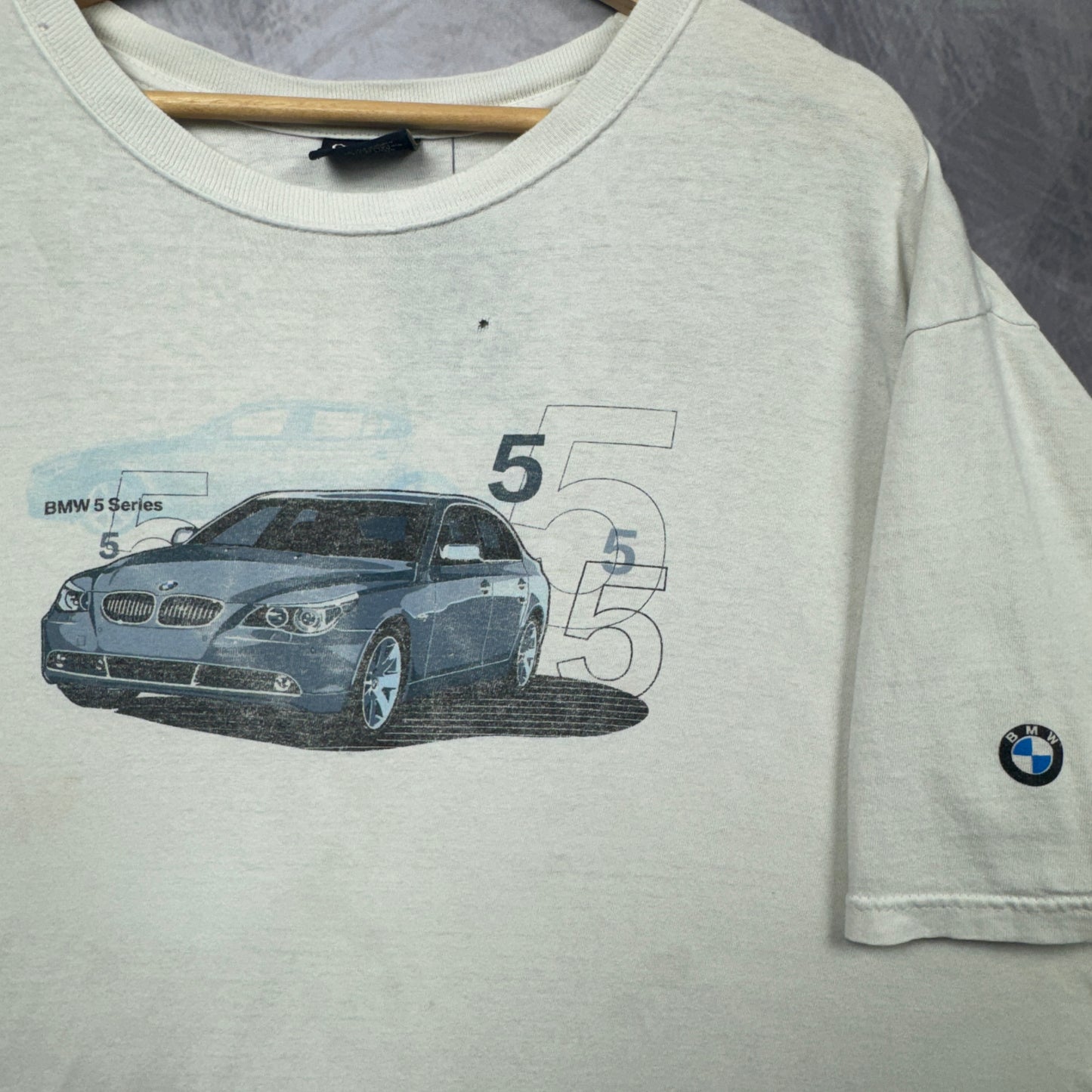 00s White BMW 5 Series Shirt 3917