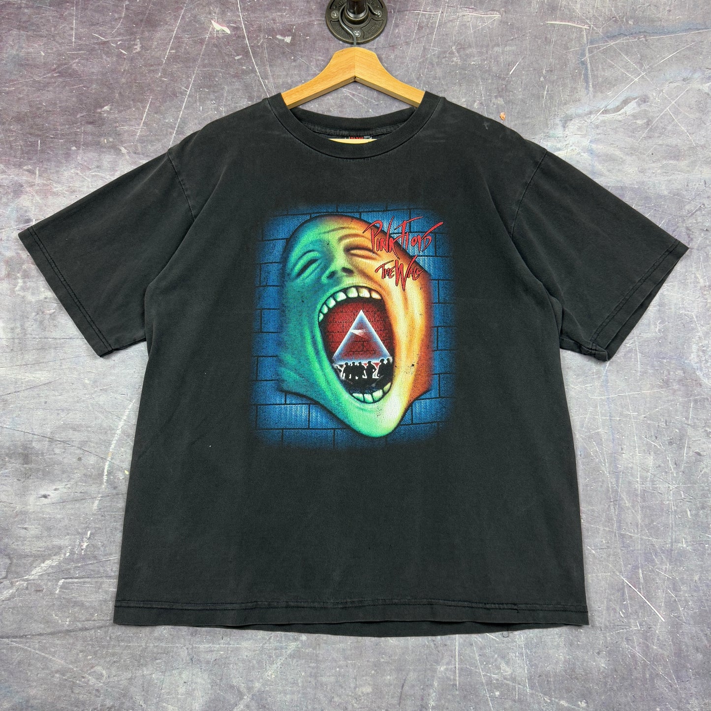 90s Faded Black Pink Floyd The Wall Graphic Shirt L 1126