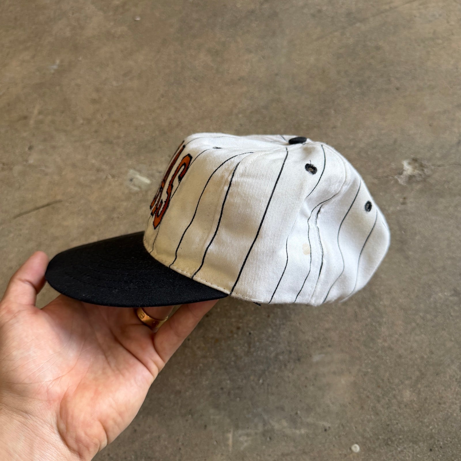 90s White Texas Longhorns Pinstripe Hat 5797