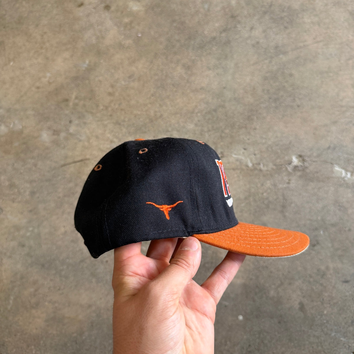 90s Black Texas Longhorns Snapback Hat 5803