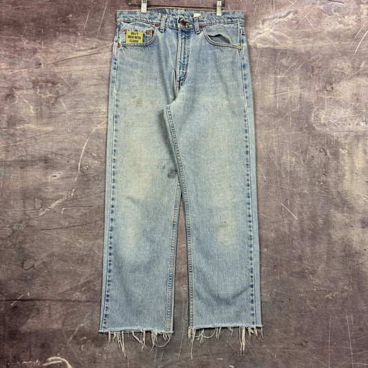 90s Light Wash Levi's 505 Denim Jeans 31x28 0697