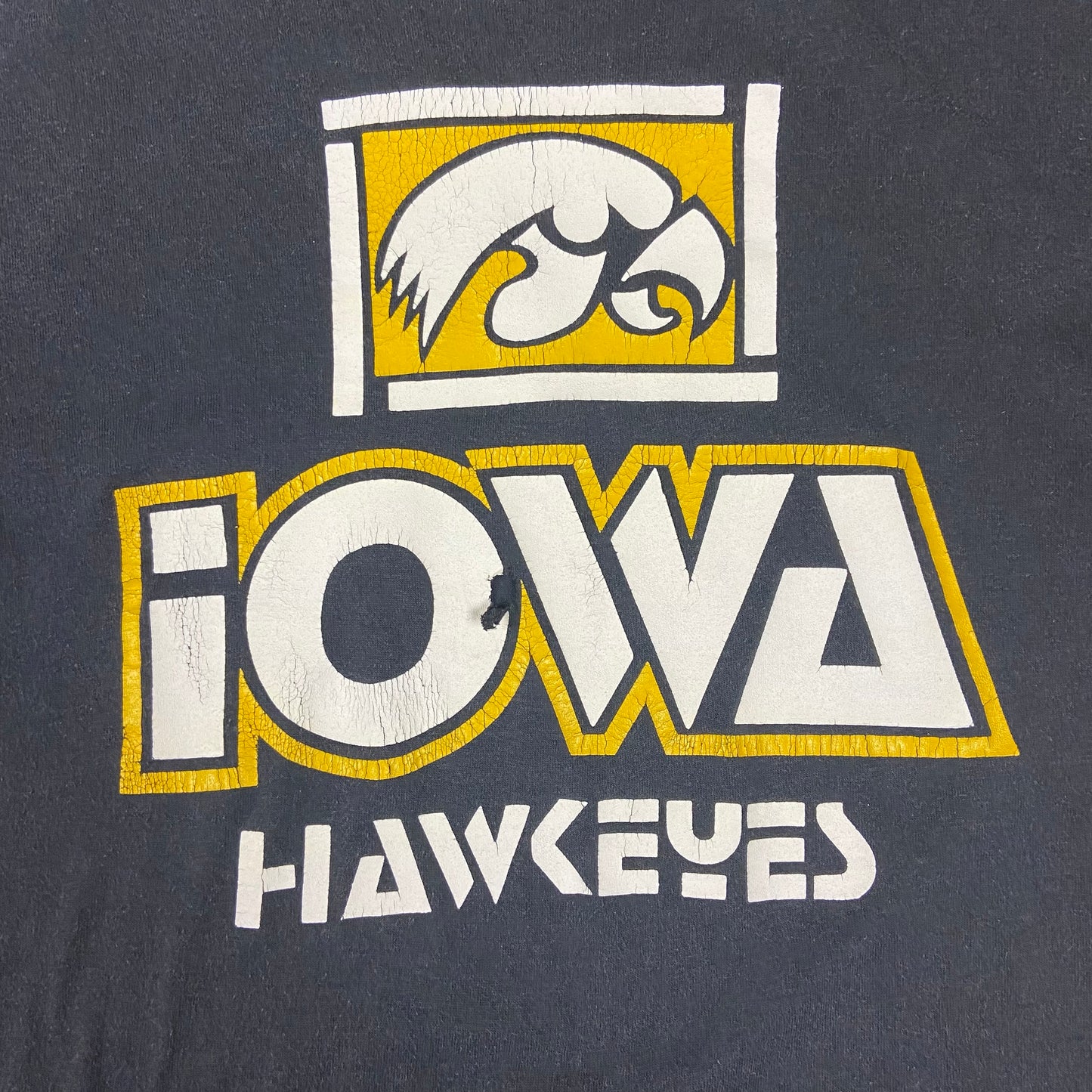 90s Black Iowa Hawkeyes Football Graphic Long Sleeve Shirt L BE59