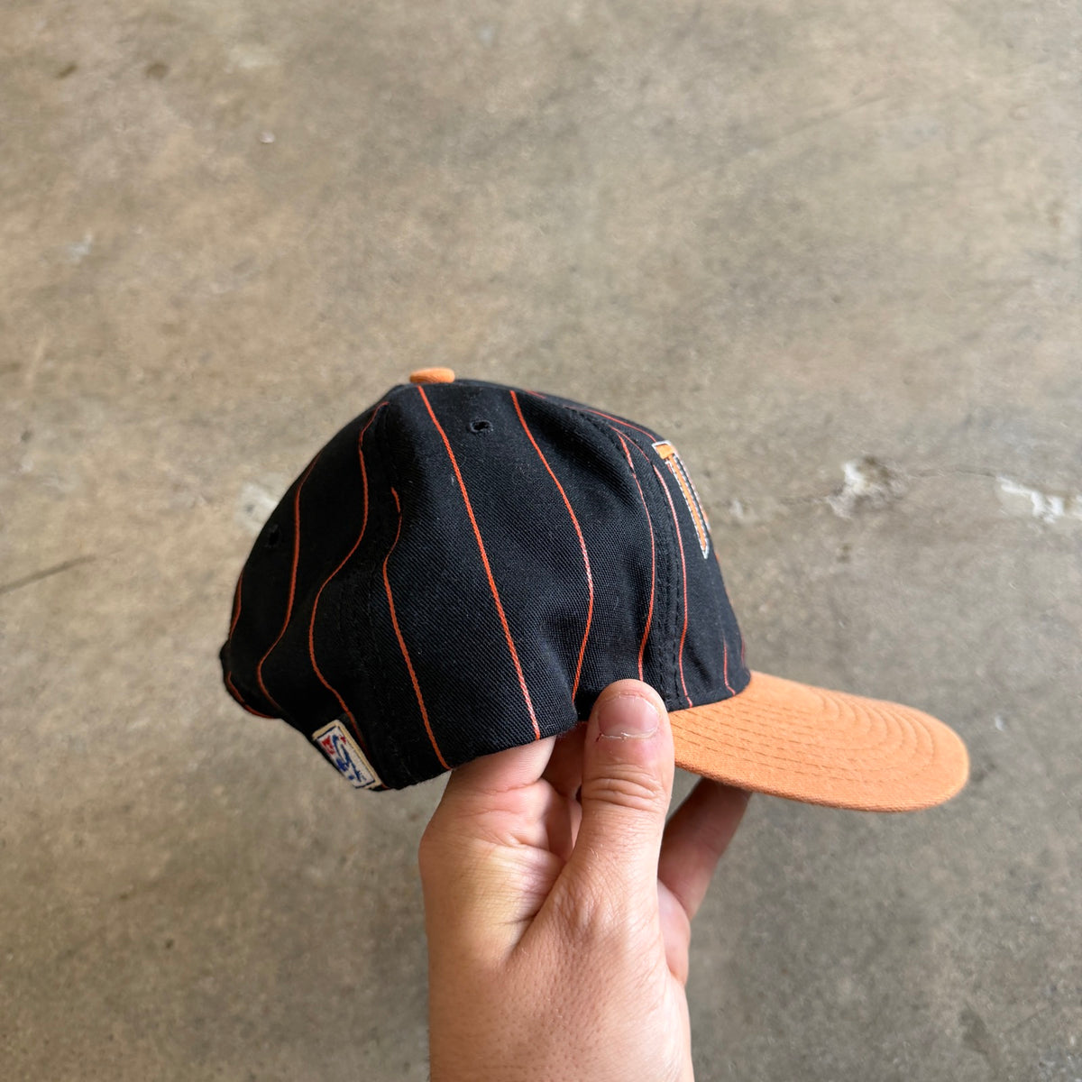 90s Black Texas Longhorns Pinstripe Snapback Hat 5795