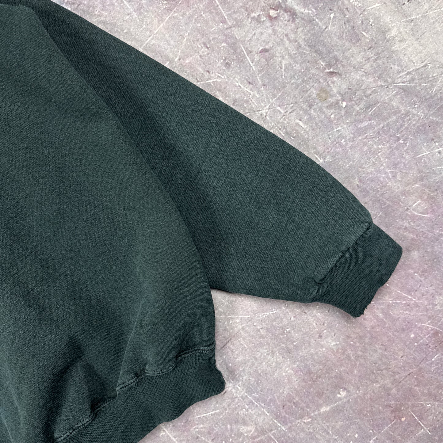 00s Faded Black Harley Davidson Sweatshirt 3069