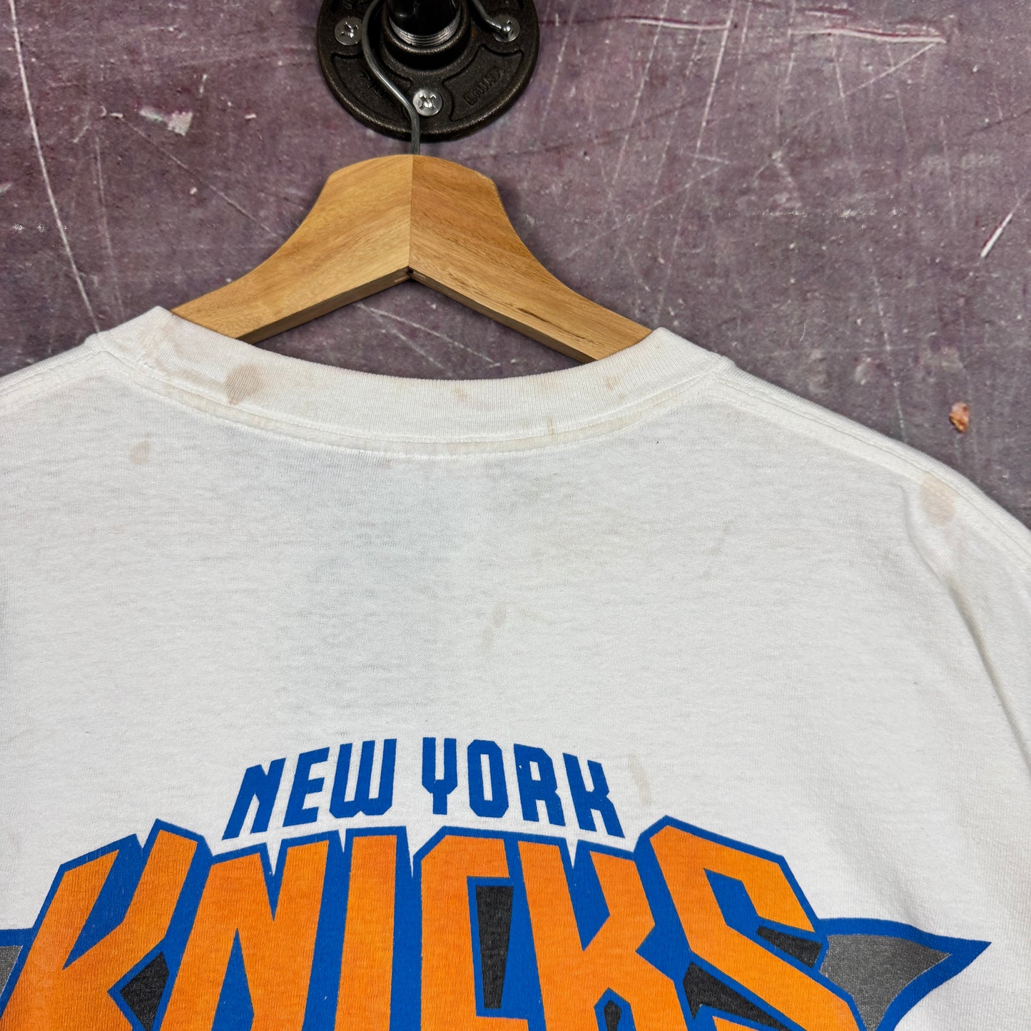 1997 White New York Knicks Abstract Dunking Graphic Shirt XL 2972