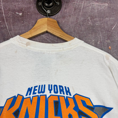 1997 White New York Knicks Abstract Dunking Graphic Shirt XL 2972