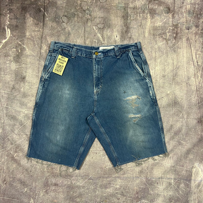 Early 00s Medium Wash Baggy Carhartt Denim Shorts 34x11 AX08