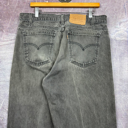 90s Faded Black Levi's 550 Orange Tab Denim Jeans 35x32 2231