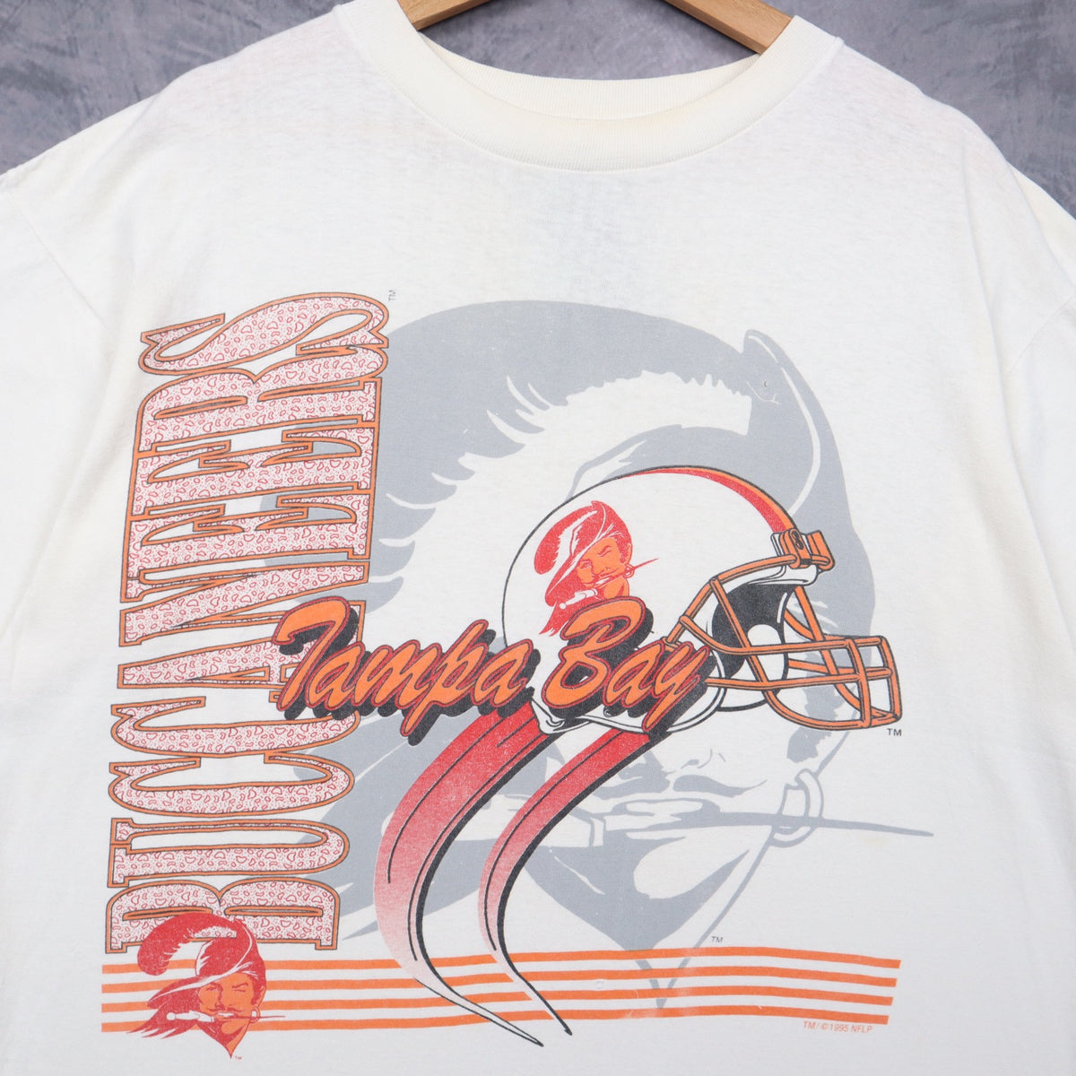 1995 White Tampa Bay Buccaneers Shirt 6682