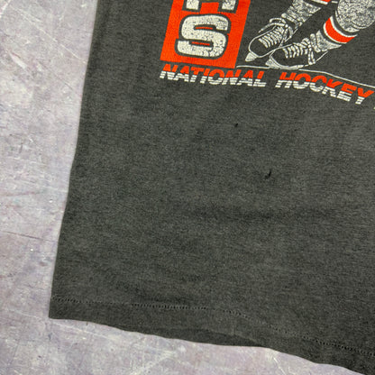 80s Faded Black Philidelphia Flyers NHL Hocket Graphic Shirt XS 1119