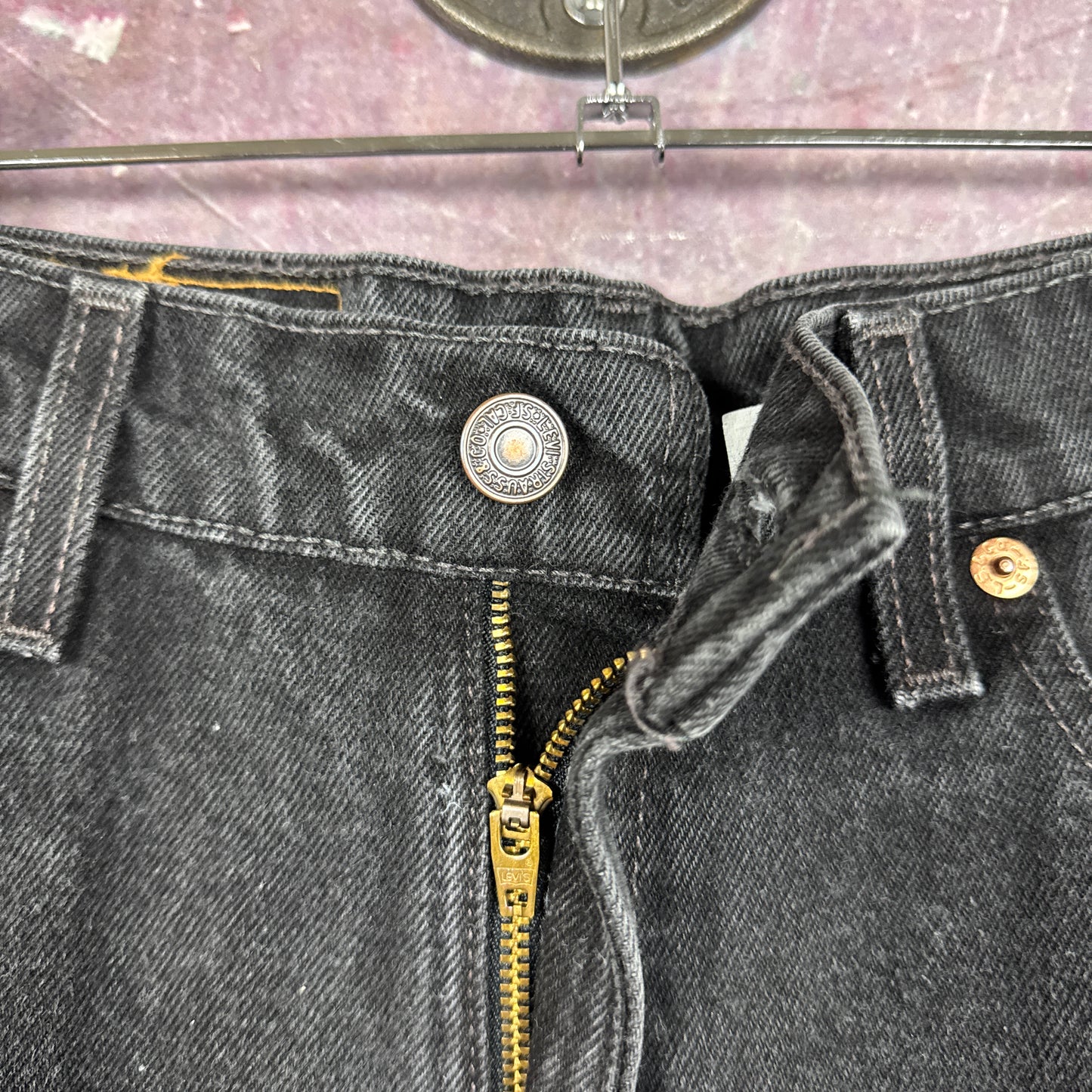 90s Black Levi's 512 Denim Shorts 29x10 2739