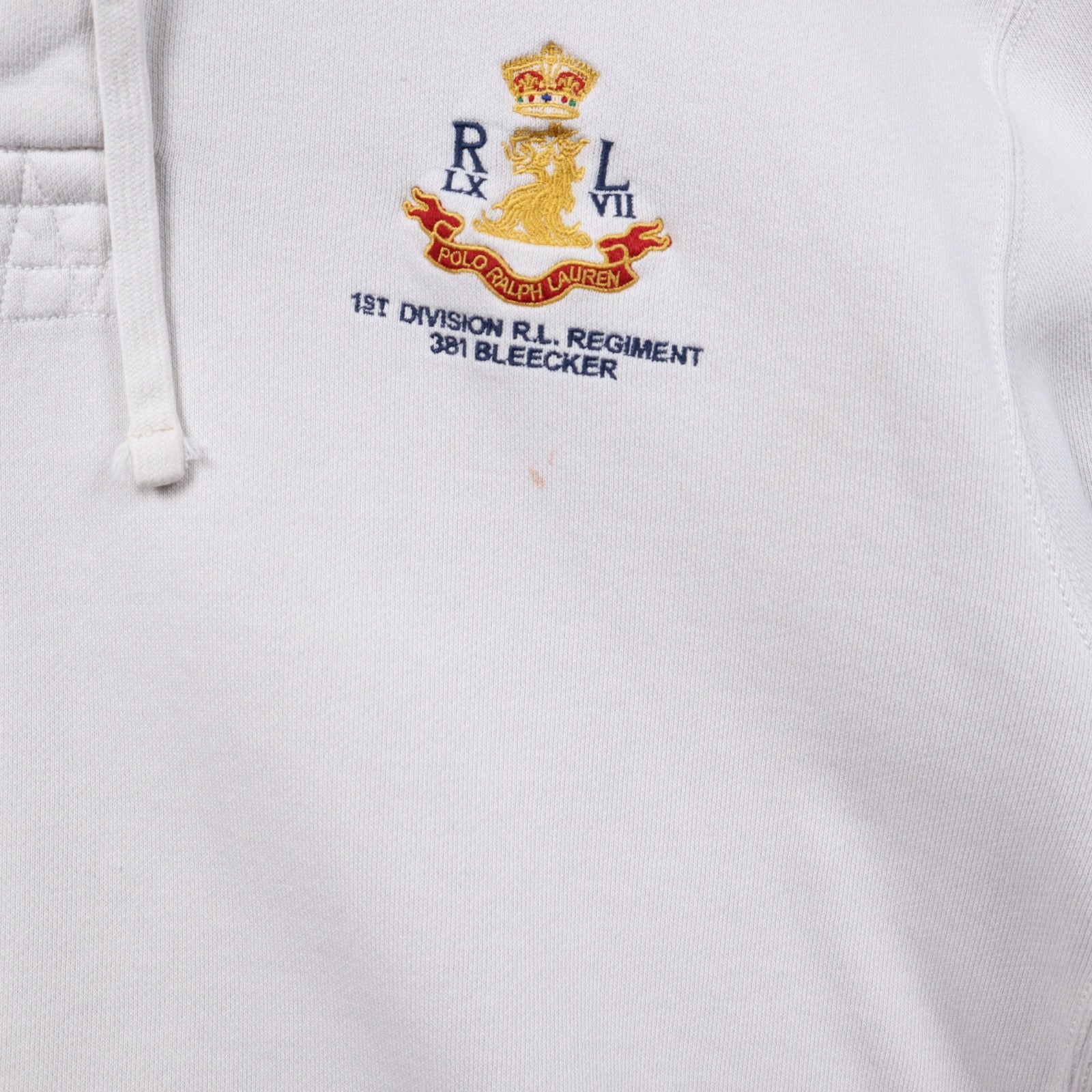 Early 2000s White Polo Ralph Lauren 1st Division R.L. Regiment Crest Hoodie 5321