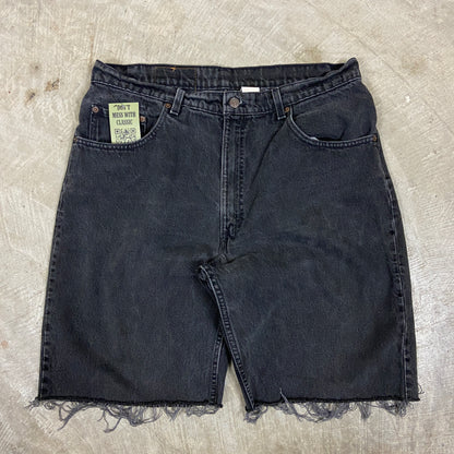 90s Black Levi's 560 Baggy Denim Shorts 35x11 BA92