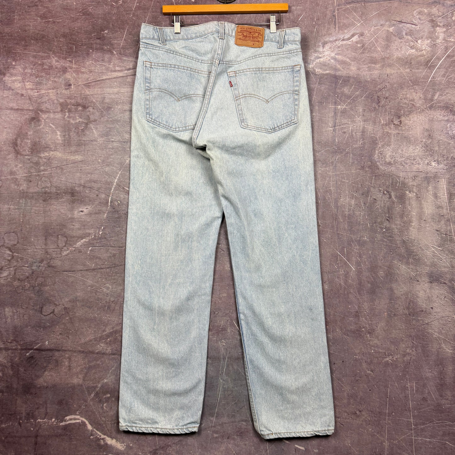 90s Light Wash Levi's 505 Denim Jeans 36x31 2055