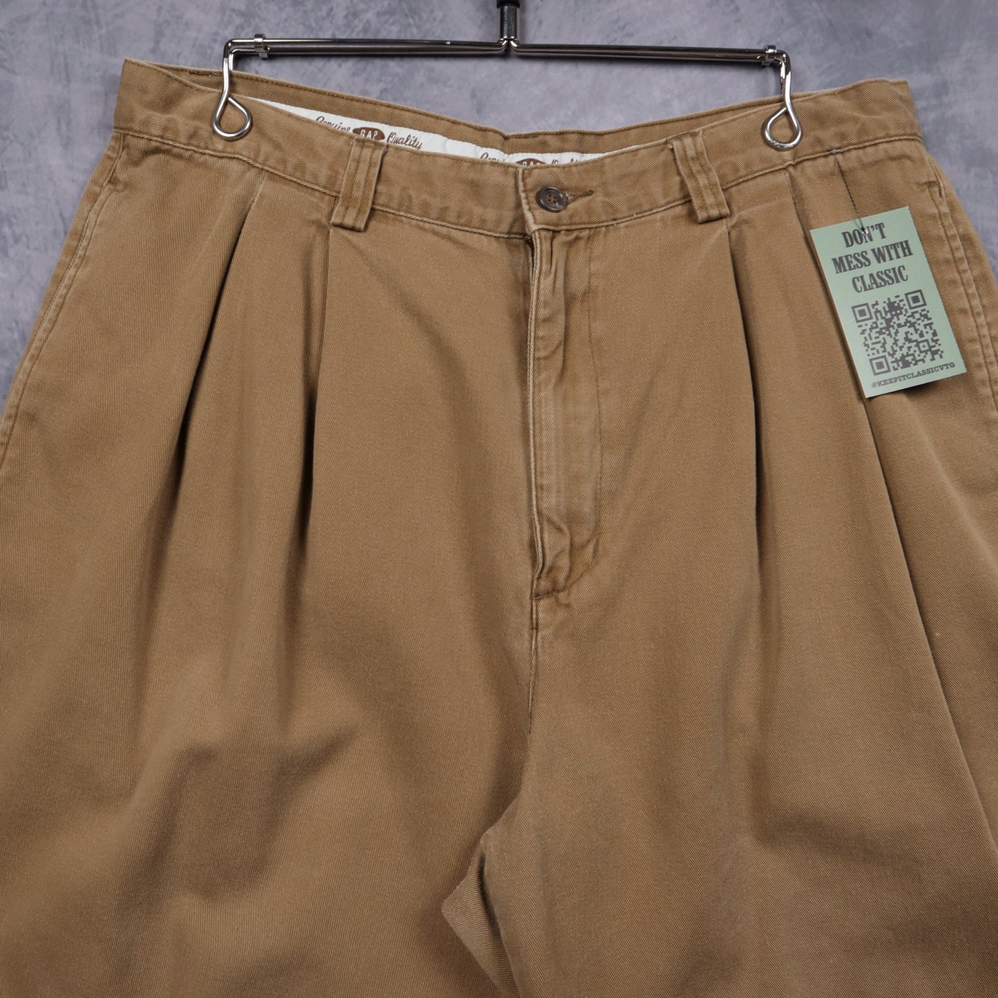 90s Tan Gap Pleated Chino Shorts 5179