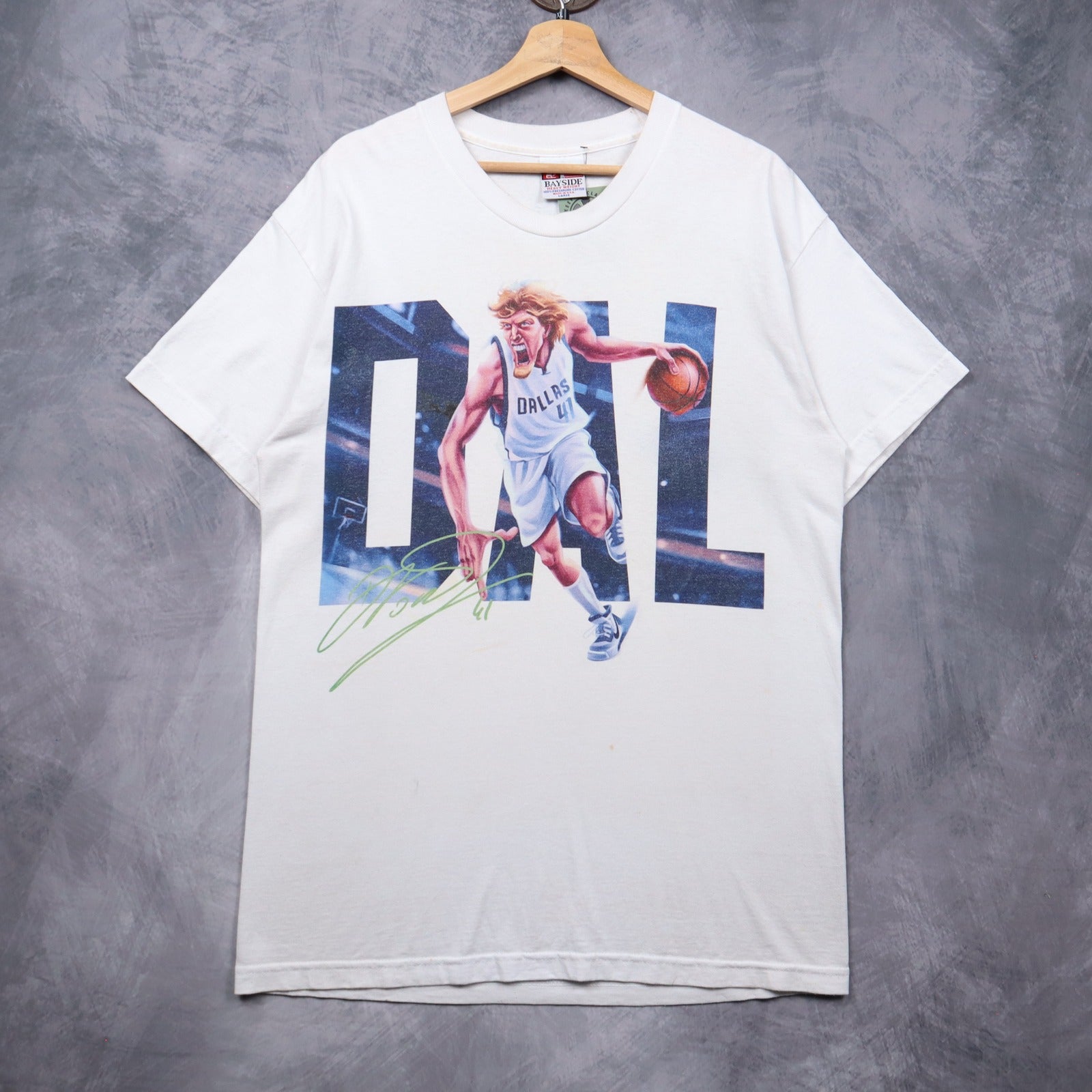 Early 00s White Dirk Nowitzki Dallas Mavericks Shirt 5602