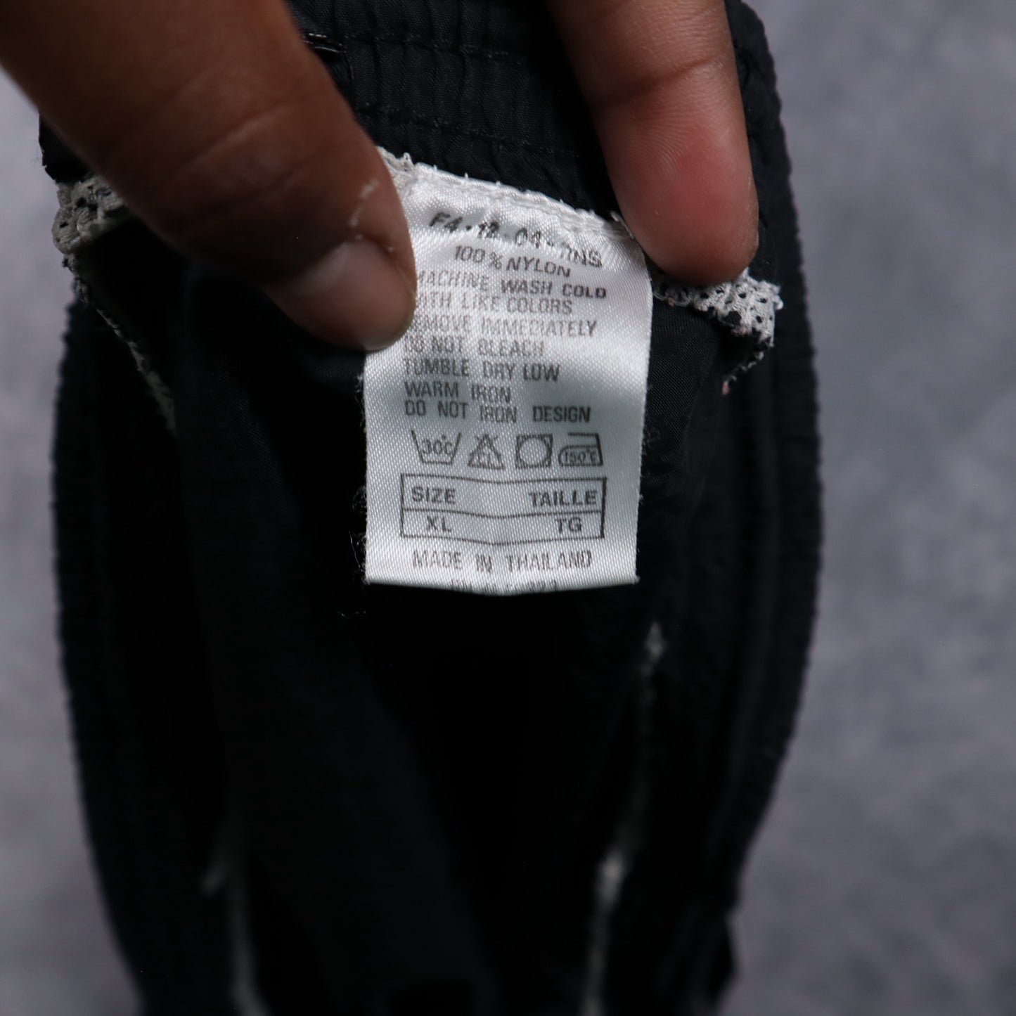 90s Black Nike Big Swoosh Nylon Shorts 5215