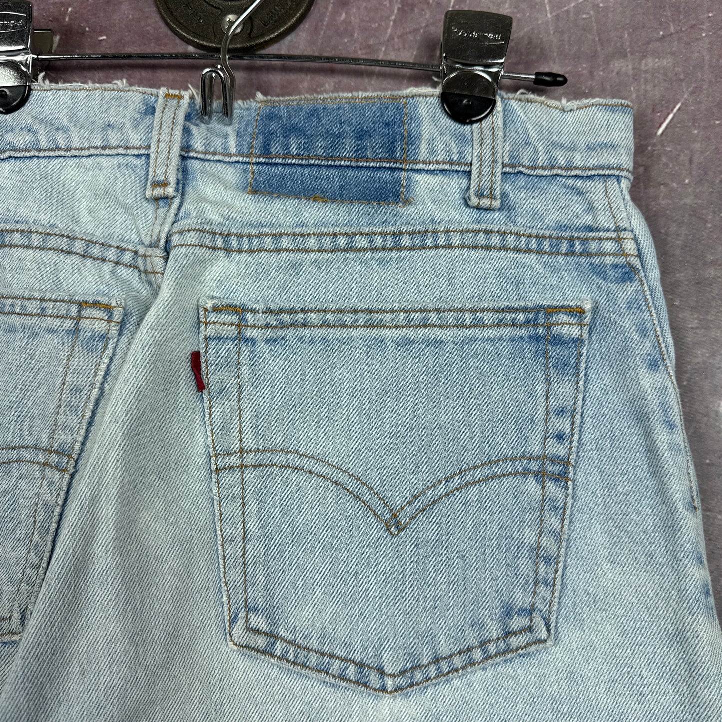 90s Light Wash Baggy Levi's Denim Shorts 32x9.5 2753