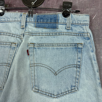 90s Light Wash Baggy Levi's Denim Shorts 32x9.5 2753