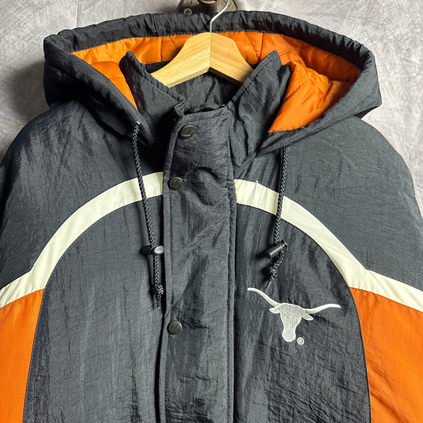 90s Black Texas Longhorns Logo Athletic Puffer Jacket BNWT 4465