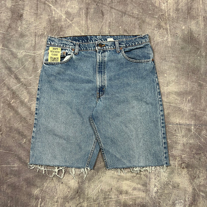 90s Light Wash Levi's 550 Baggy Jean Shorts 35x10.5 AY72