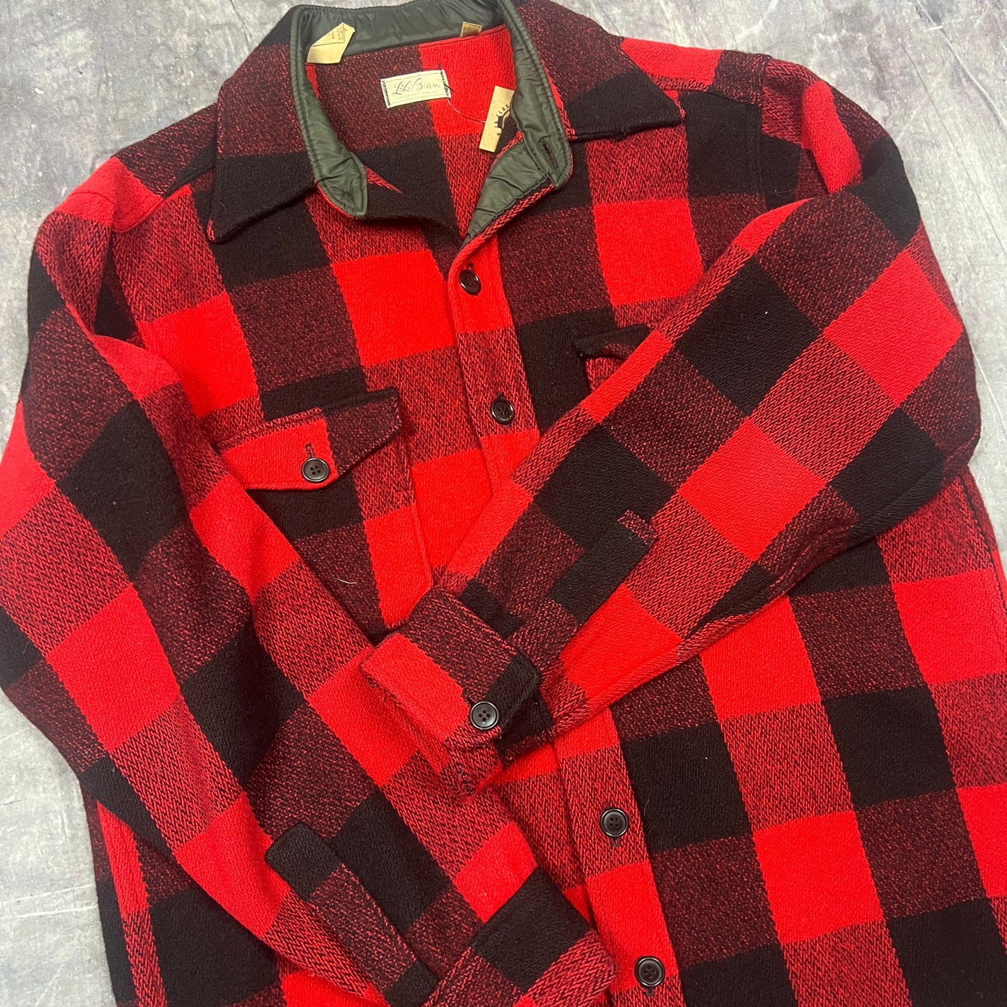 50s 60s Red Black LL Bean Script Tag Wool Heavy Flannel XL D61