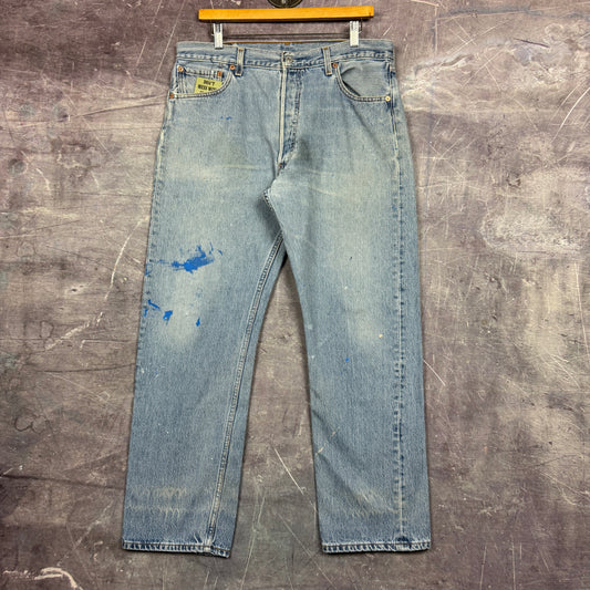 90s Light Wash Painter Levi's 501 Denim Jeans 34x29 0624