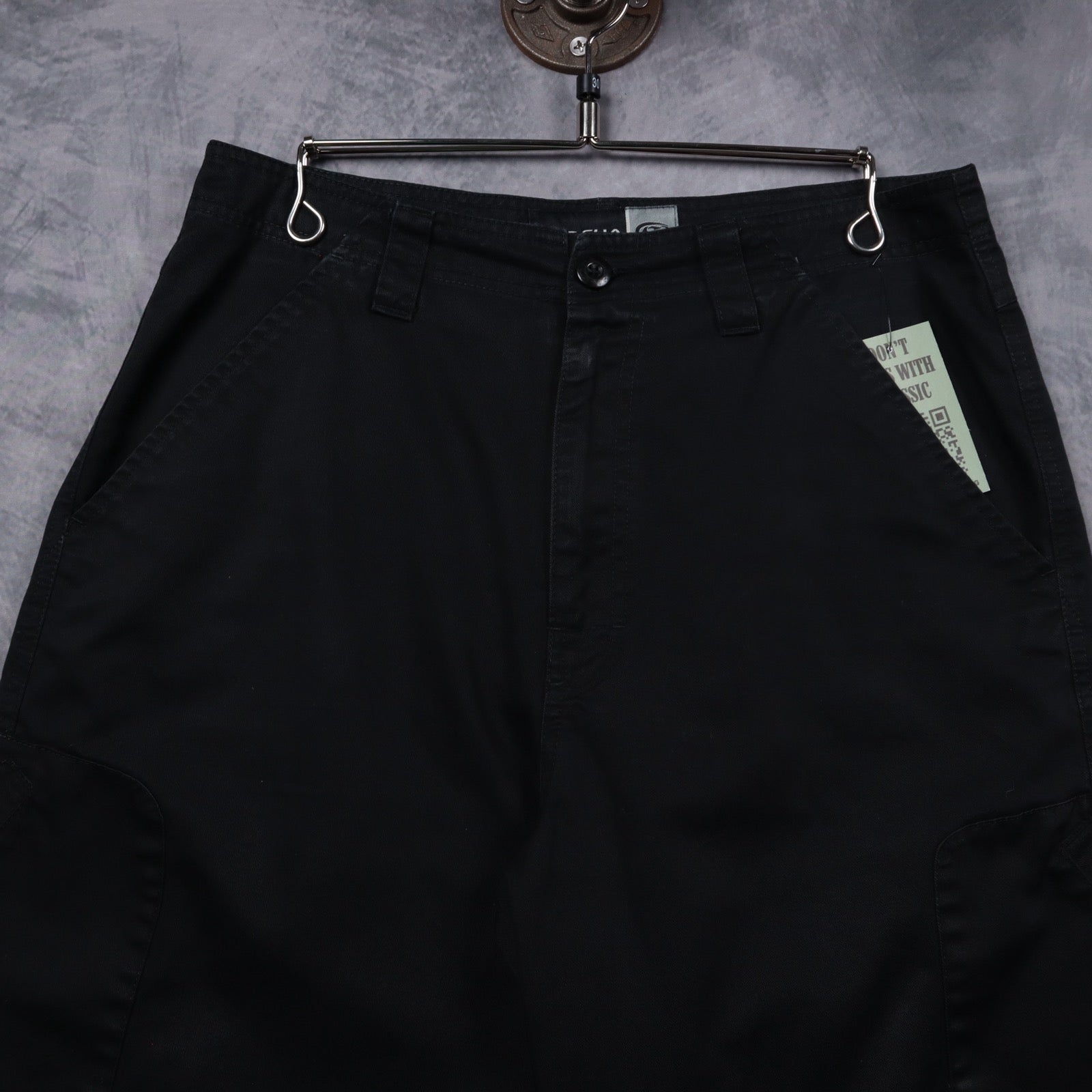 90s Black Gotcha Shorts 5194
